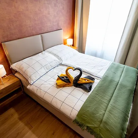 Feel Home Central Superior # Ac # Elevator * Будапешт